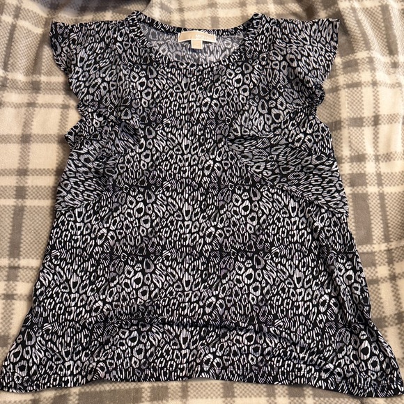 Michael Kors Tops - Michael Kors Black and White Patterned Top (Size M)